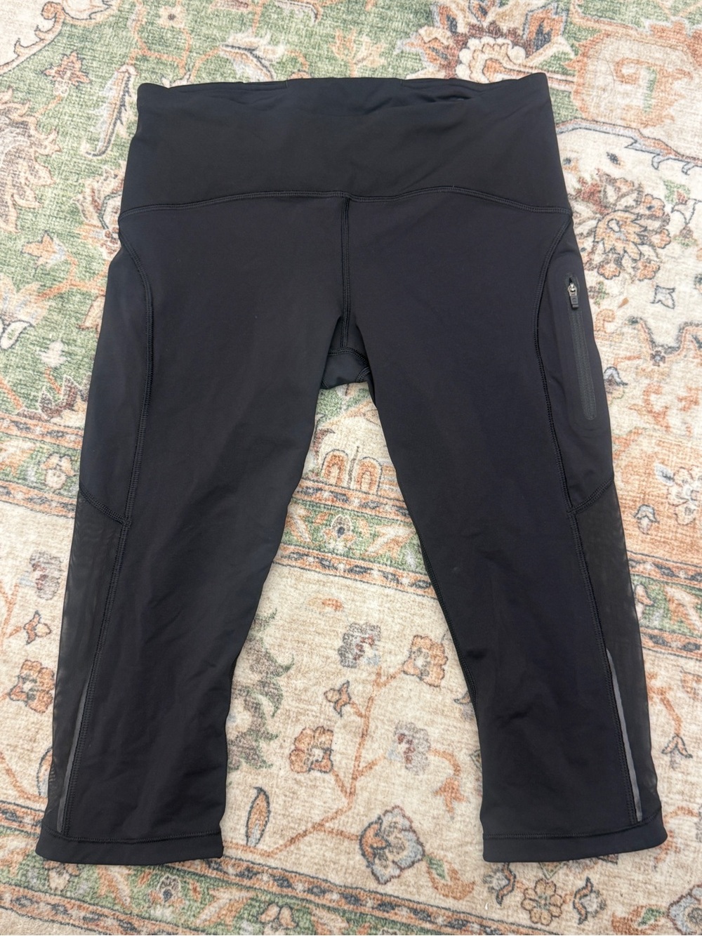 lululemon athletica Black Workout Capris with Side Pocket